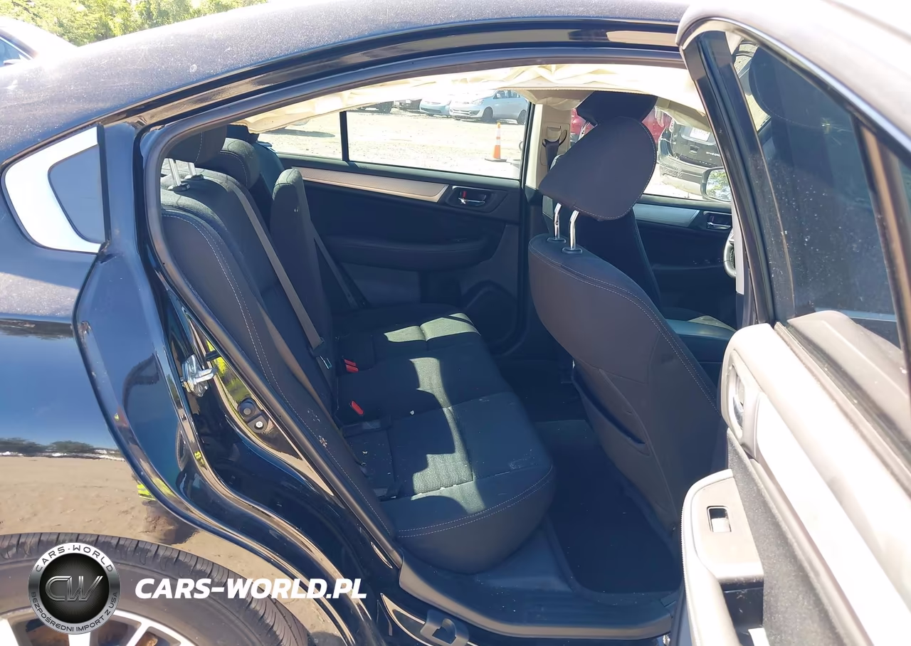 2018 Subaru Legacy 2.5I Premium VIN:4S3BNAC64J3035852 - 8