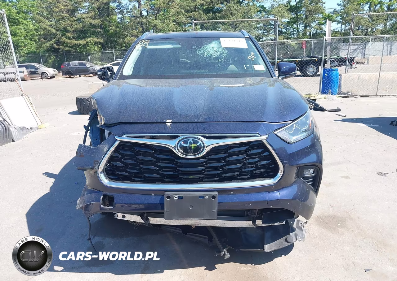 2022 Toyota Highlander Limited VIN:5TDDZRBH8NS162476 - 13