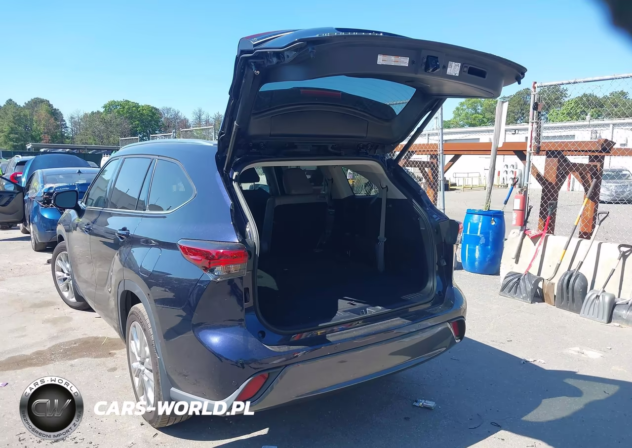 2022 Toyota Highlander Limited VIN:5TDDZRBH8NS162476 - 3