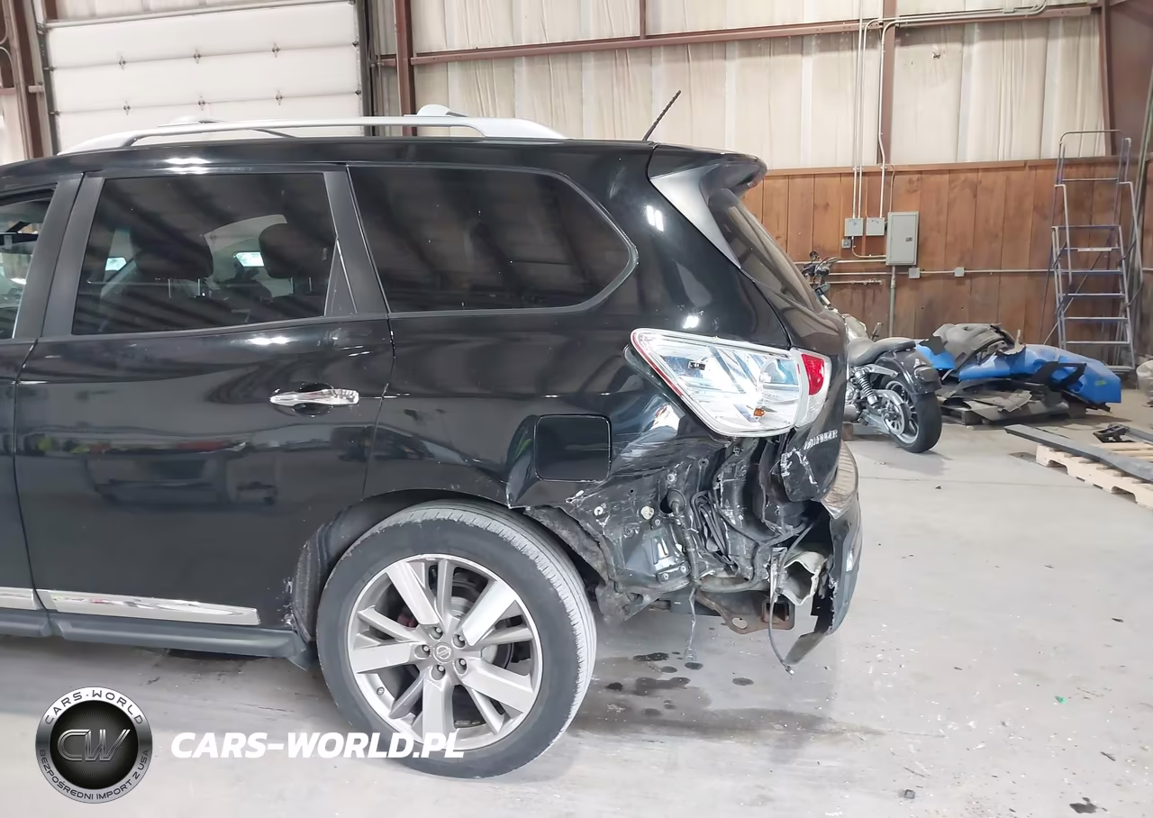 2015 Nissan Pathfinder Platinum VIN:5N1AR2MM3FC605118 - 6