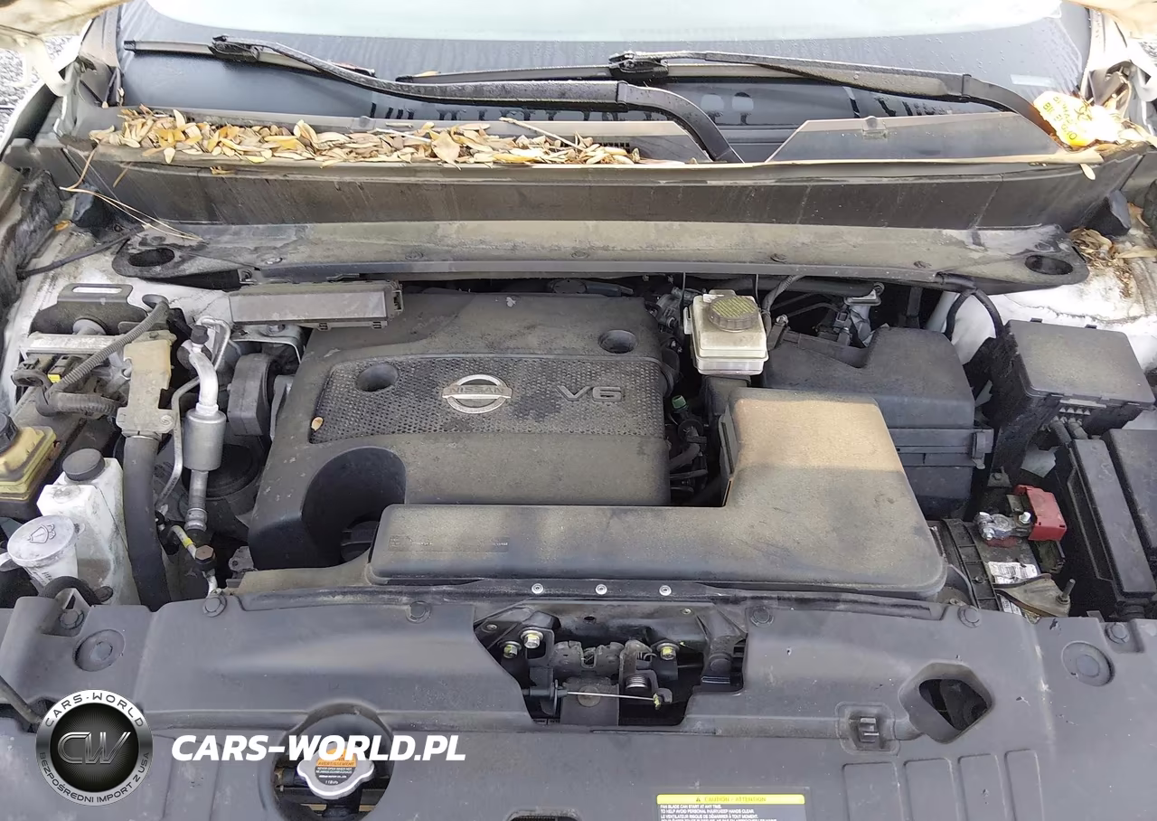 2015 Nissan Pathfinder Platinum VIN:5N1AR2MN4FC640825 - 10