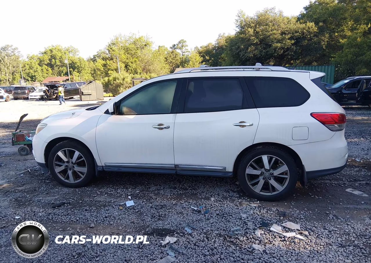 2015 Nissan Pathfinder Platinum VIN:5N1AR2MN4FC640825 - 14