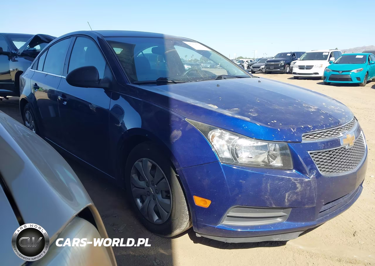 2012 Chevrolet Cruze Ls – zdjęcie 1 z 11