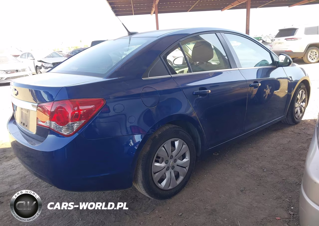 2012 Chevrolet Cruze Ls VIN:1G1PC5SH4C7245958 - 4