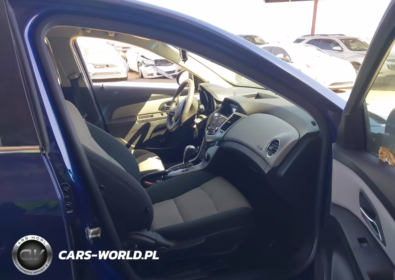 2012 Chevrolet Cruze Ls VIN:1G1PC5SH4C7245958 - 5