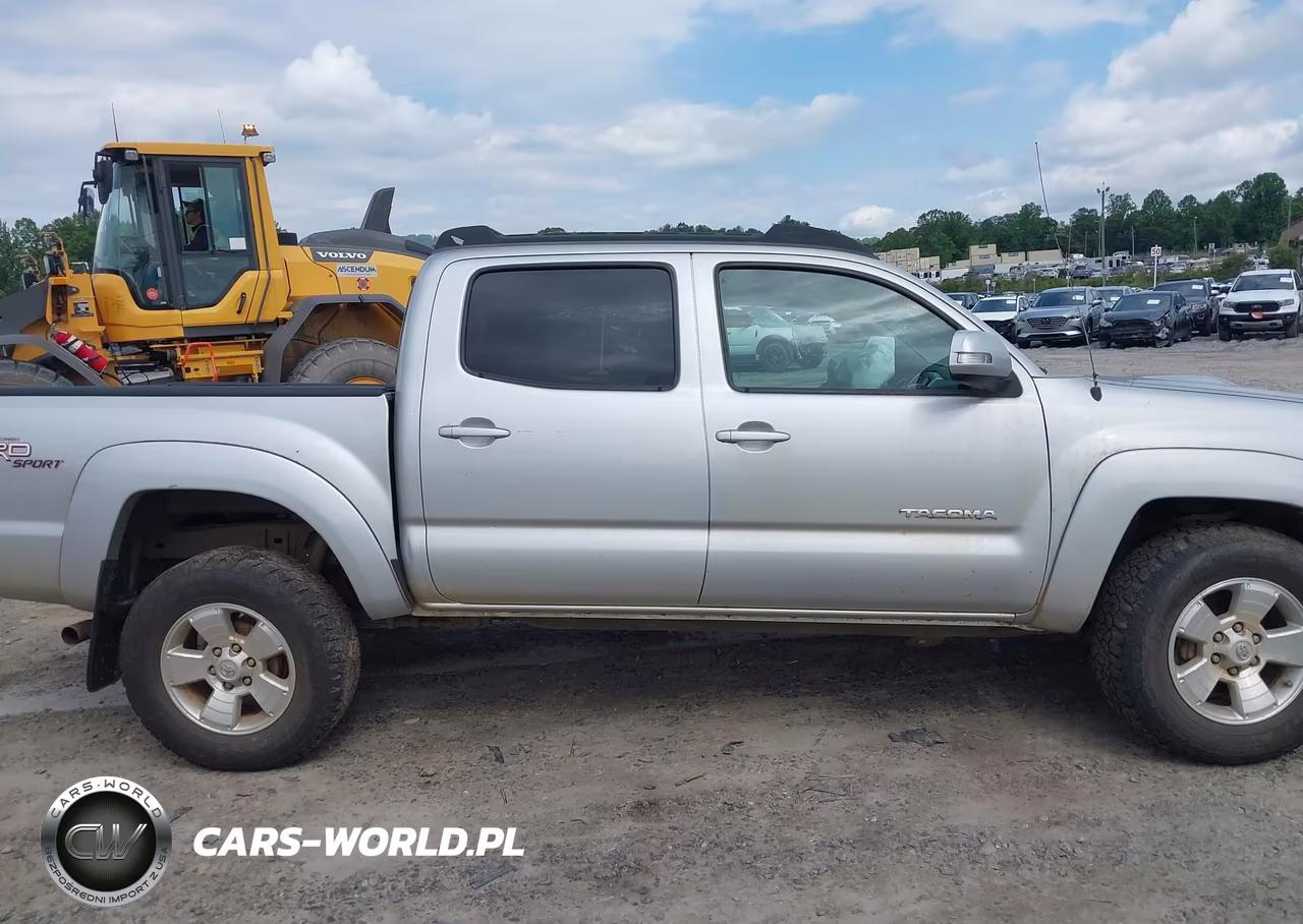 2012 Toyota Tacoma Base V6 VIN:5TFLU4EN7CX024160 - 12