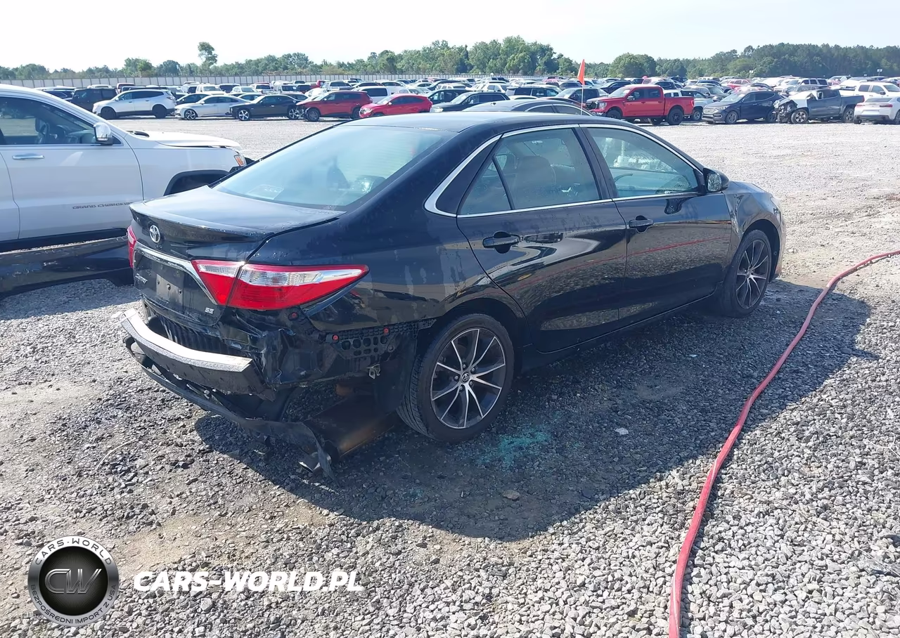 2017 Toyota Camry Se VIN:4T1BF1FK1HU414524 - 4