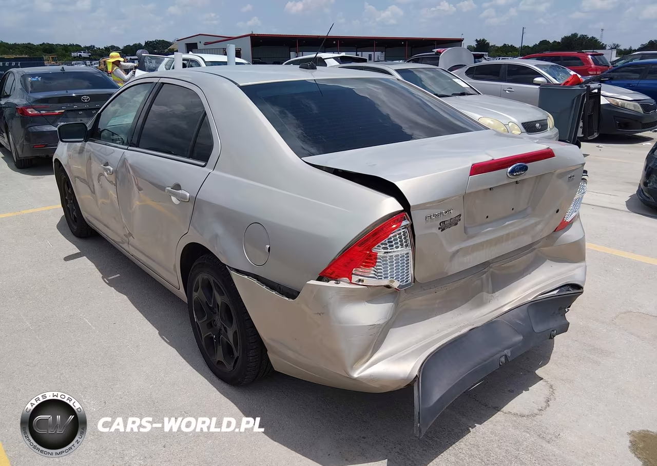 2010 Ford Fusion Se VIN:3FAHP0HA5AR272594 - 3