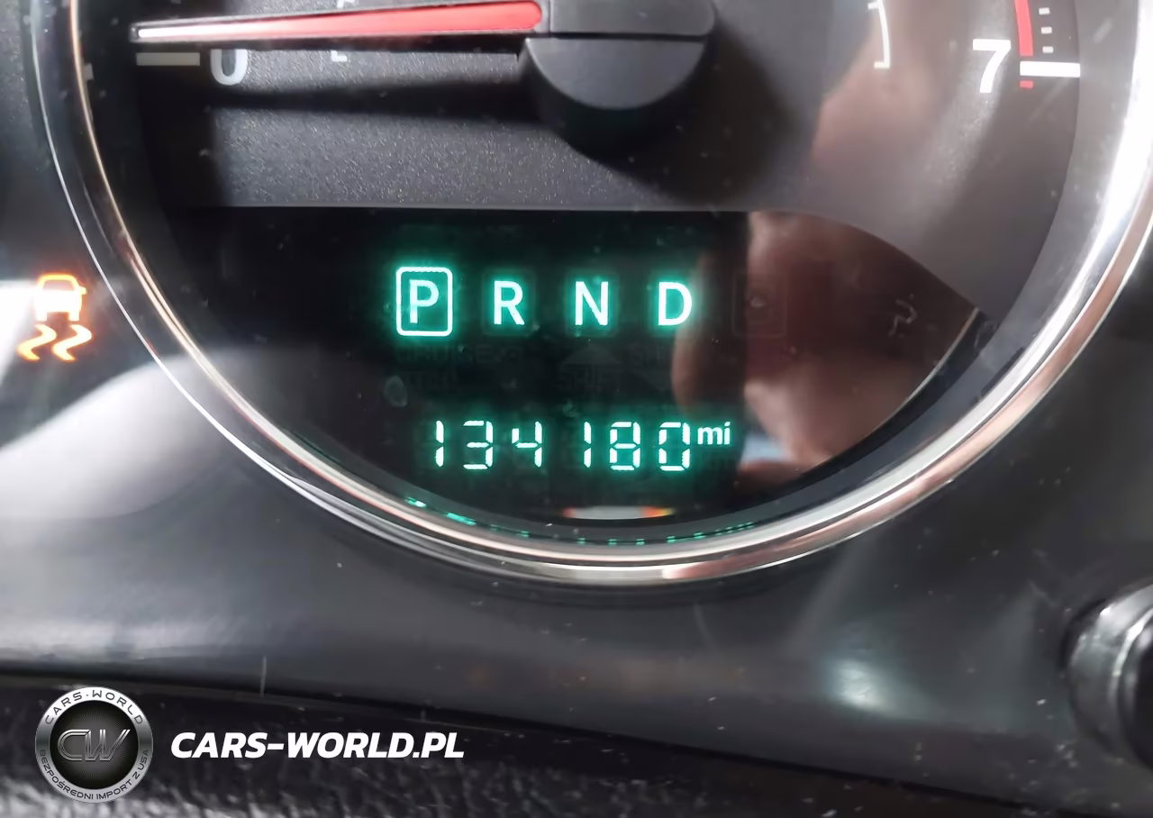 2017 Jeep Wrangler Unlimited Sport 4X4 VIN:1C4BJWDG8HL584092 - 15