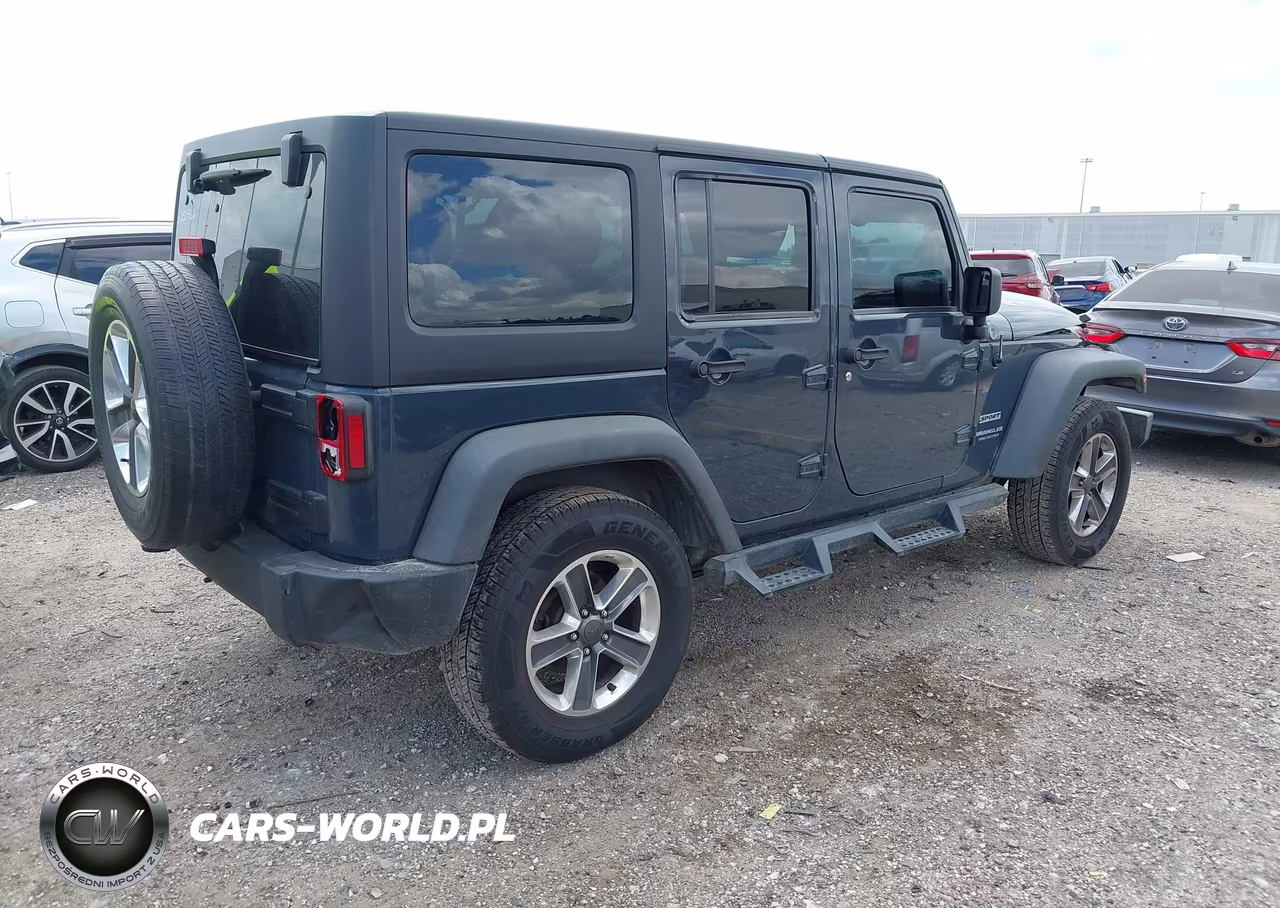 2017 Jeep Wrangler Unlimited Sport 4X4 VIN:1C4BJWDG8HL584092 - 4