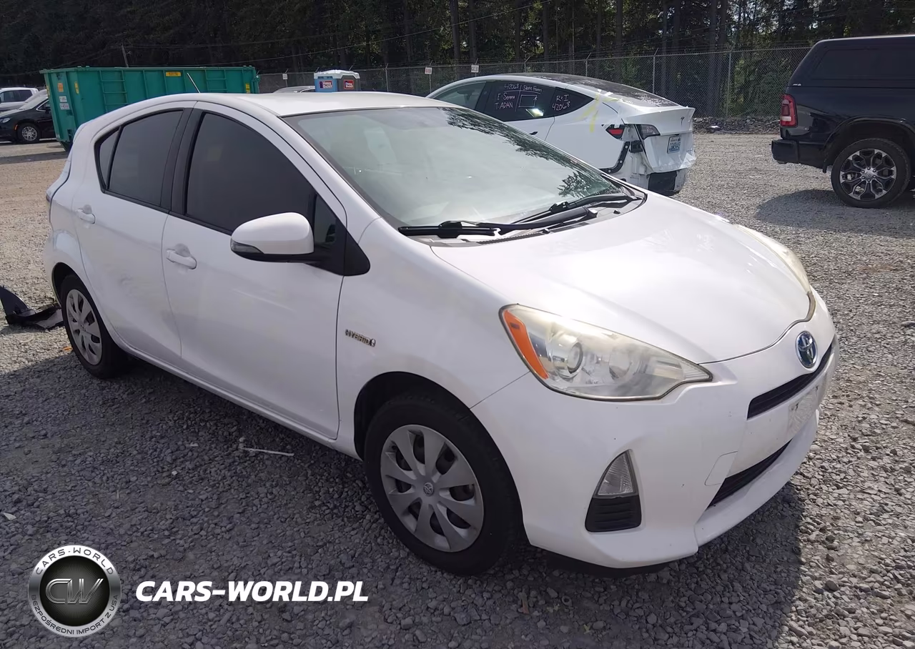 2013 Toyota Prius C Two