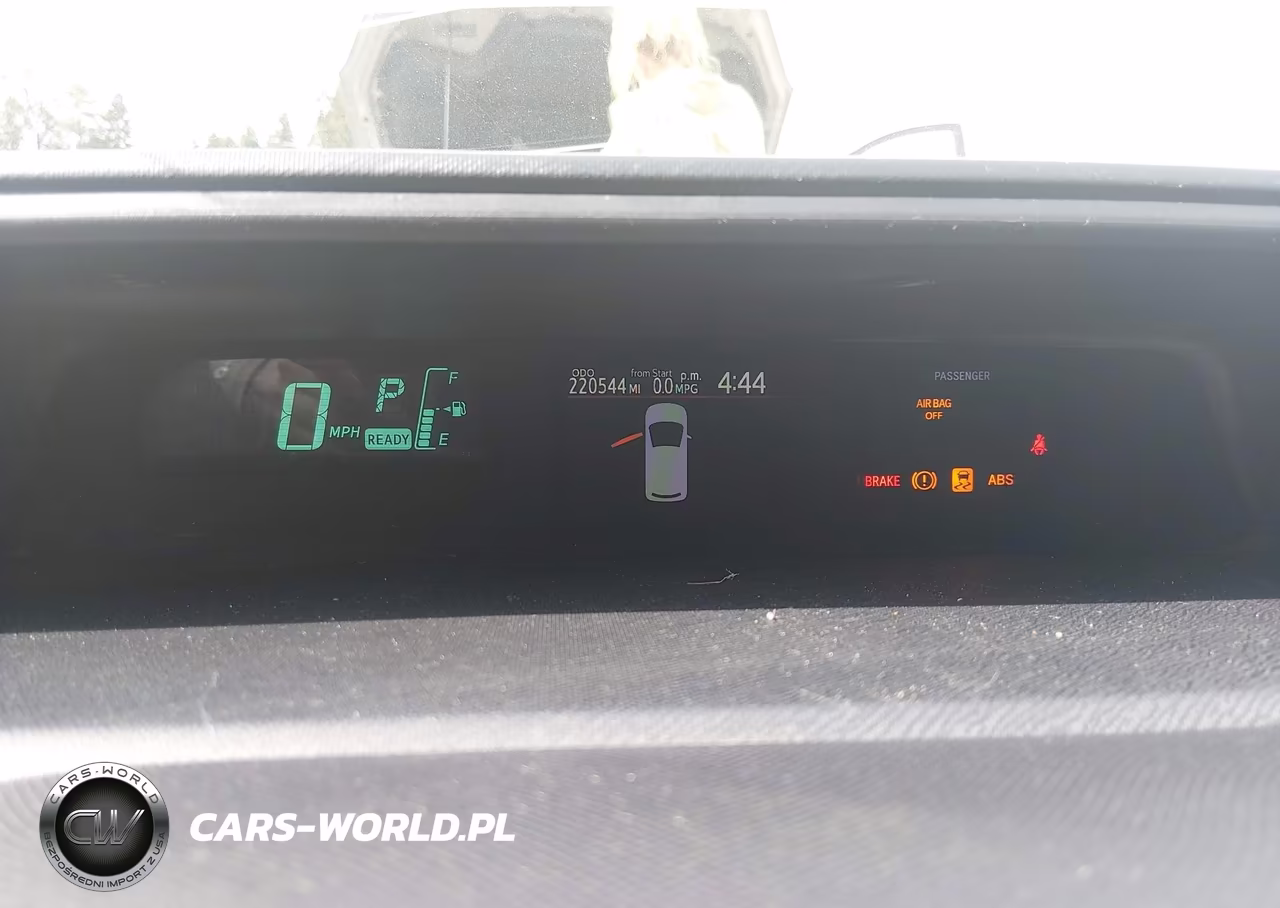 2013 Toyota Prius C Two VIN:JTDKDTB30D1035465 - 7