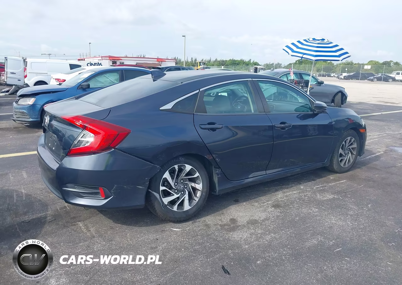 2018 Honda Civic Ex VIN:19XFC2F76JE031666 - 4