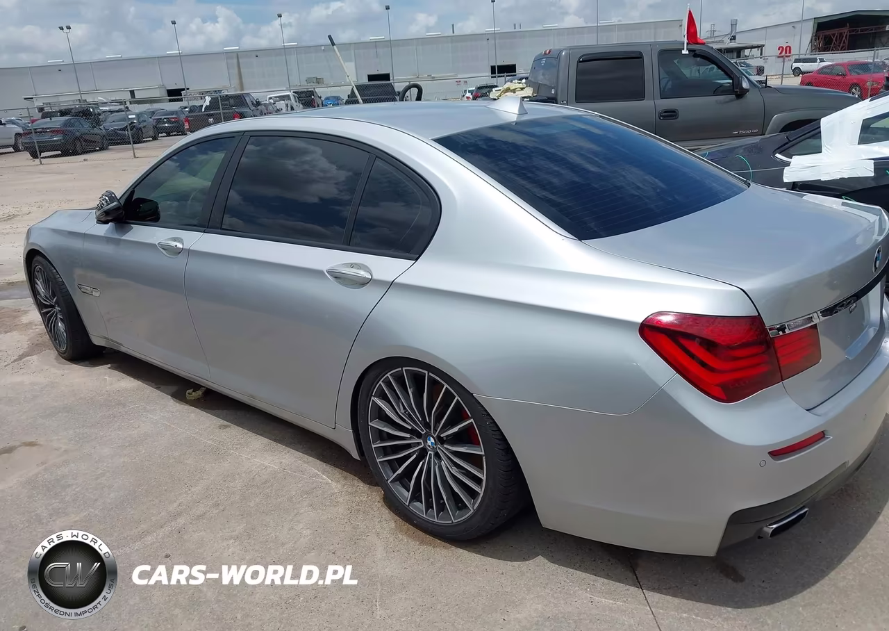 2013 BMW 740Li VIN:WBAYE4C51DD136894 - 3