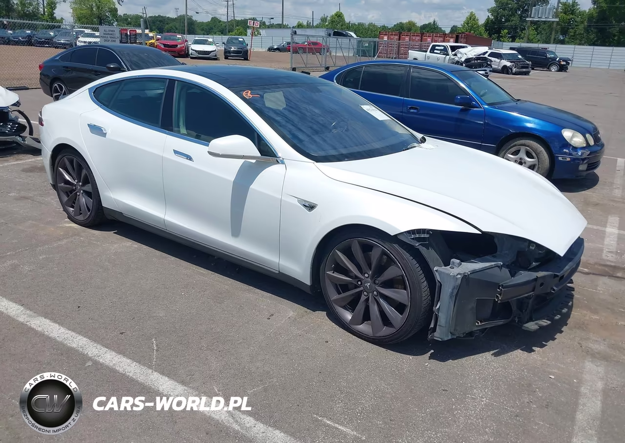 2013 Tesla Model S Performance