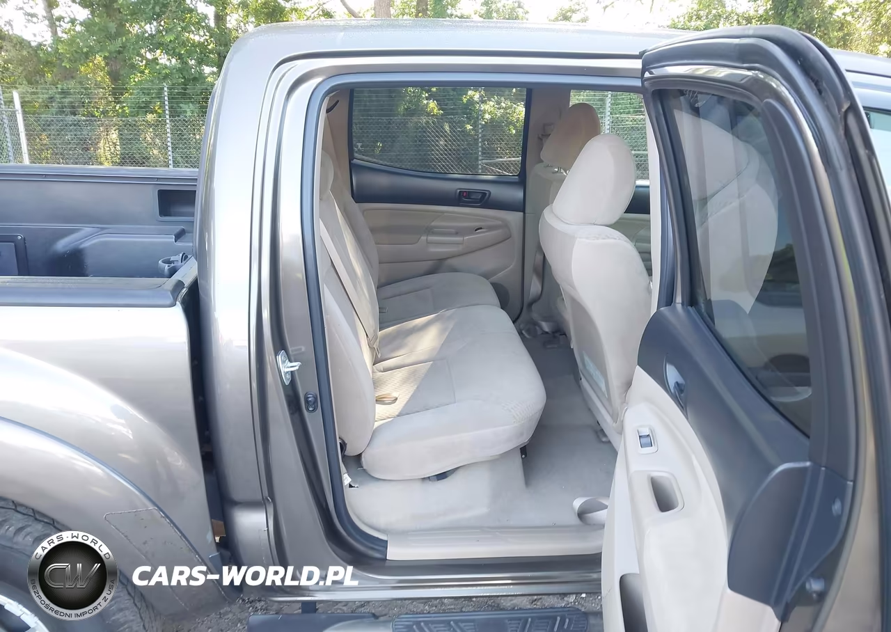 2011 Toyota Tacoma Prerunner V6 VIN:3TMJU4GN1BM113215 - 8