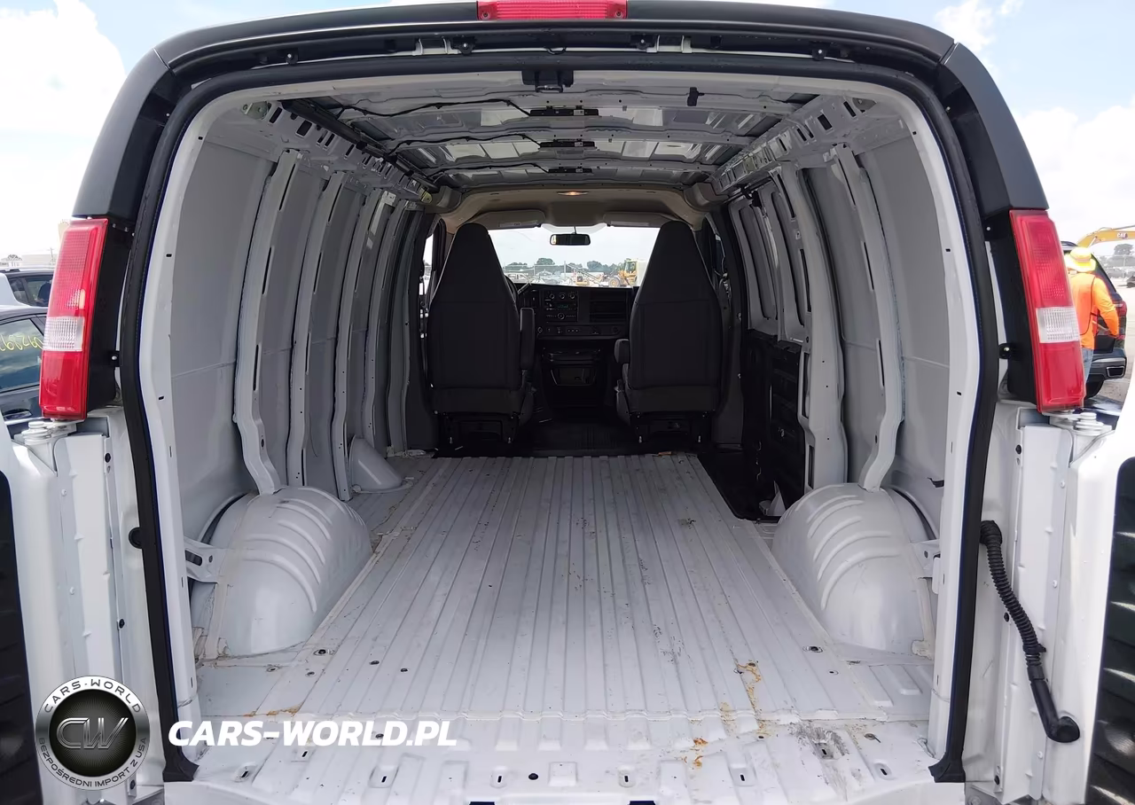 2025 GMC Savana Cargo Rwd 3500 Regular Wheelbase Work Van VIN:1GTZ7GF79S1265058 - 19