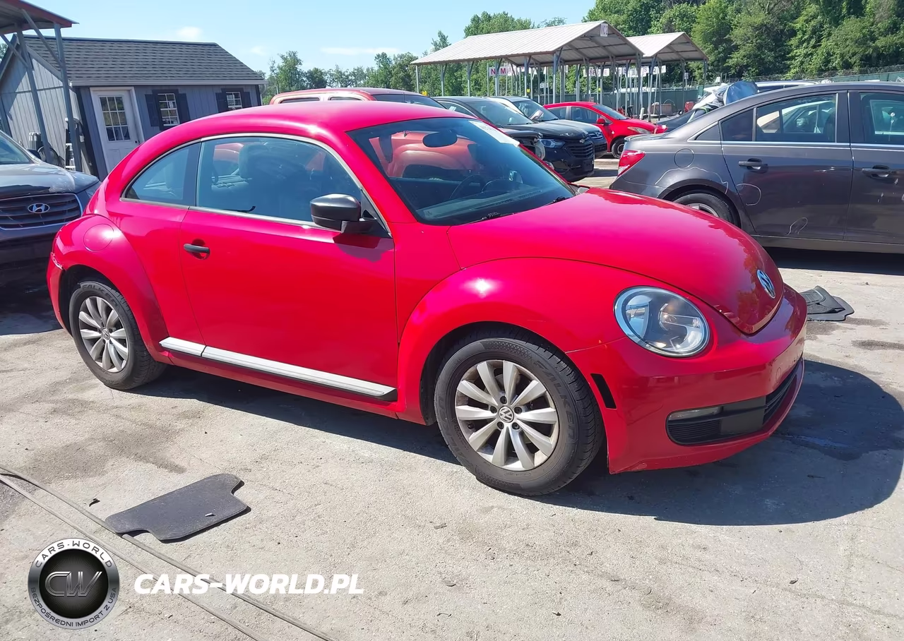 2013 Volkswagen Beetle 2.5L Entry