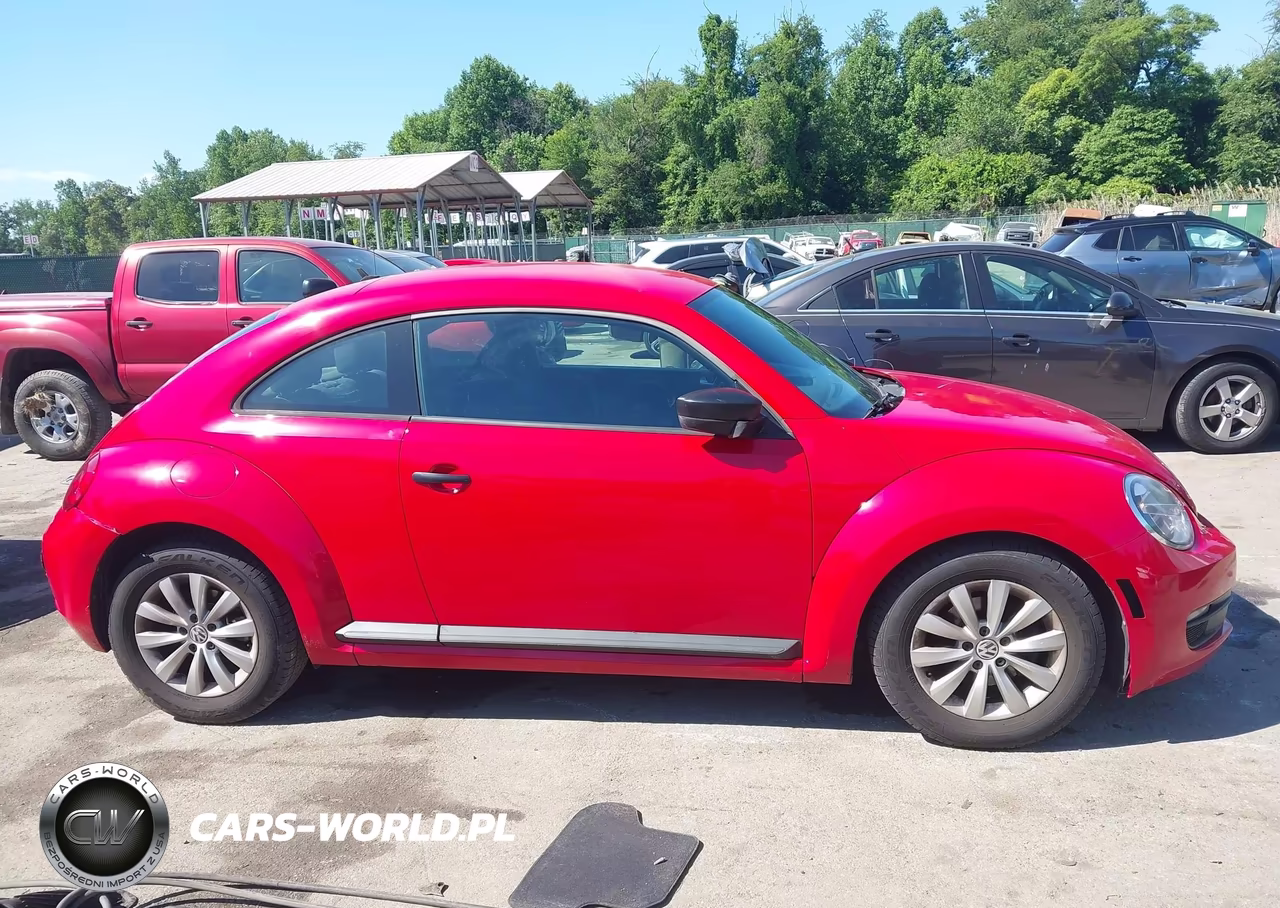 2013 Volkswagen Beetle 2.5L Entry VIN:3VWFP7AT1DM631444 - 13