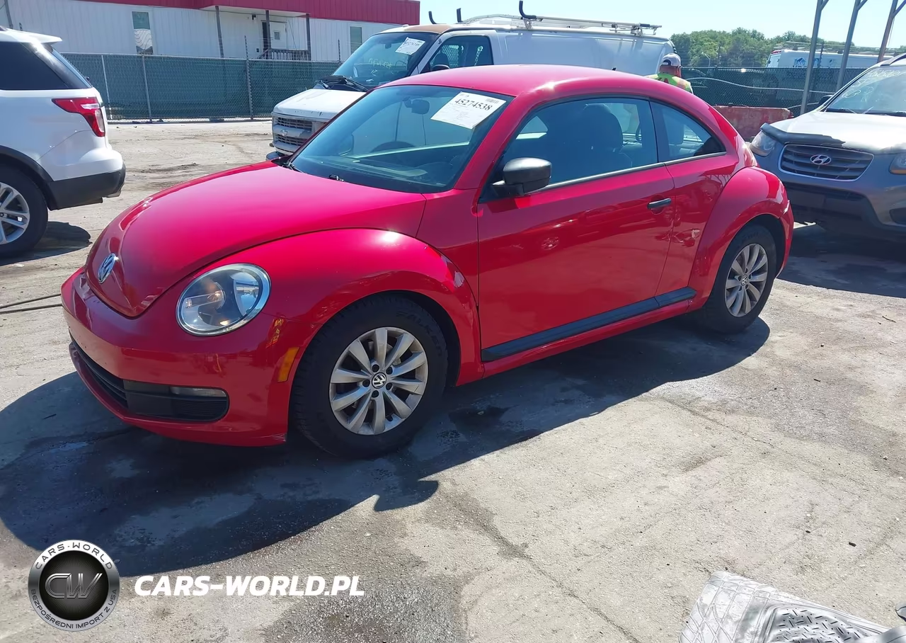 2013 Volkswagen Beetle 2.5L Entry VIN:3VWFP7AT1DM631444 - 2