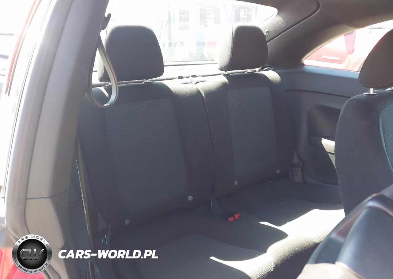 2013 Volkswagen Beetle 2.5L Entry VIN:3VWFP7AT1DM631444 - 8