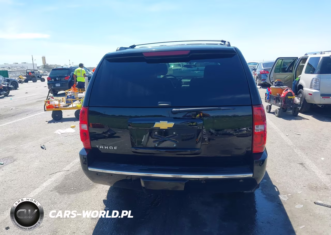 2014 Chevrolet Tahoe Ltz VIN:1GNSKCE03ER123766 - 17