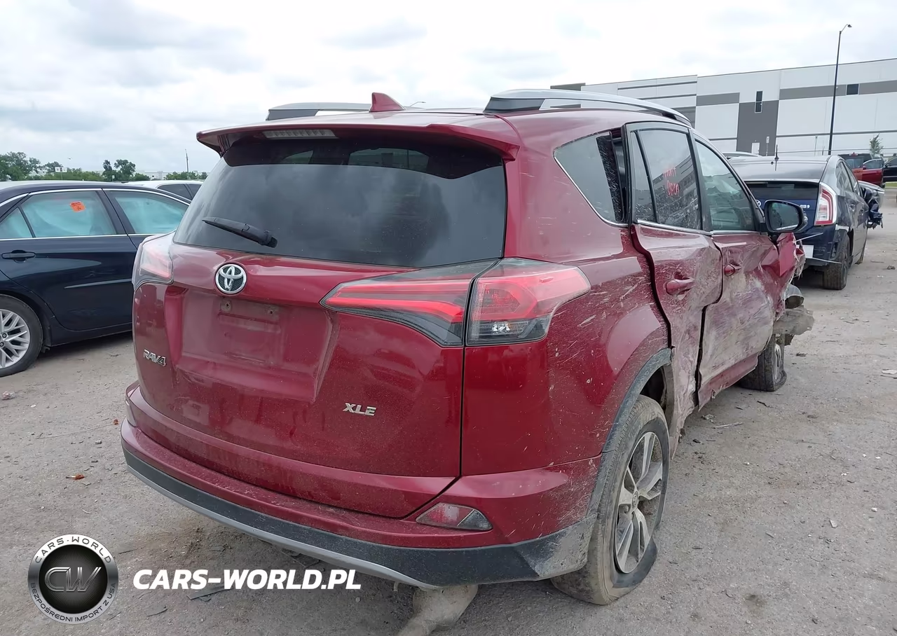 2018 Toyota Rav4 Xle VIN:2T3WFREV9JW501225 - 4