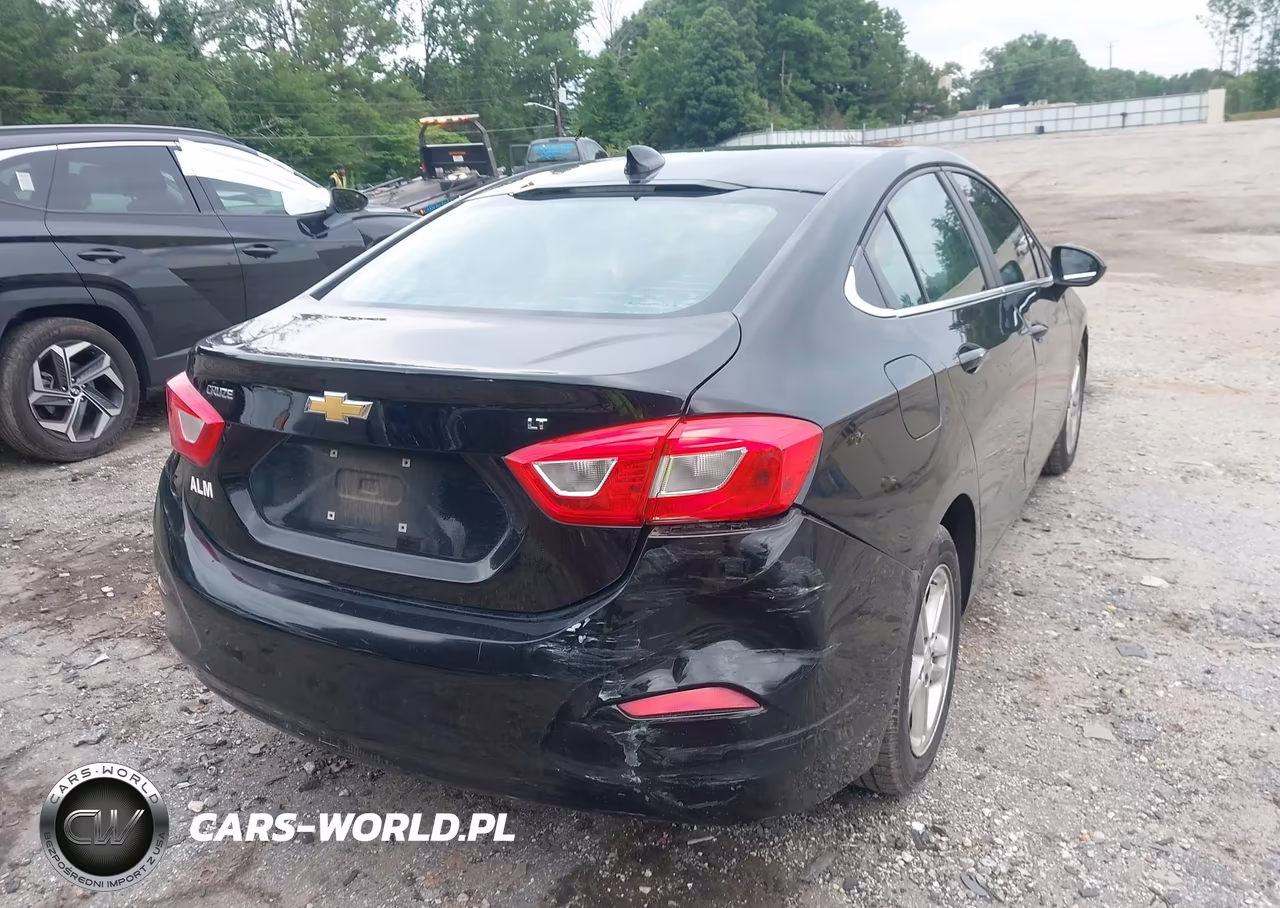 2017 Chevrolet Cruze Lt Auto VIN:1G1BE5SM9H7157335 - 4