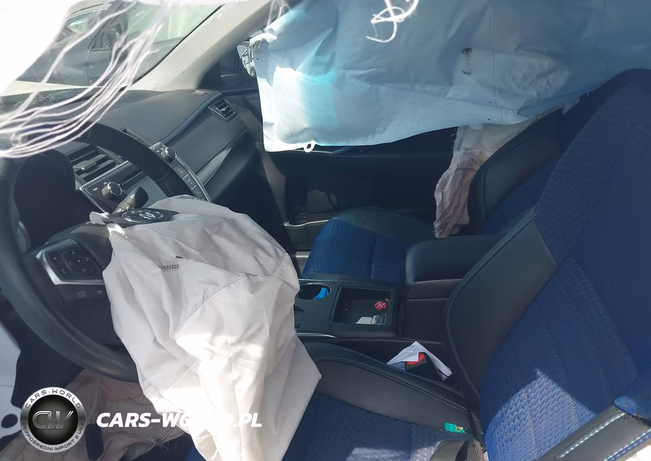2016 Toyota Camry Se VIN:4T1BF1FK3GU178697 - 18