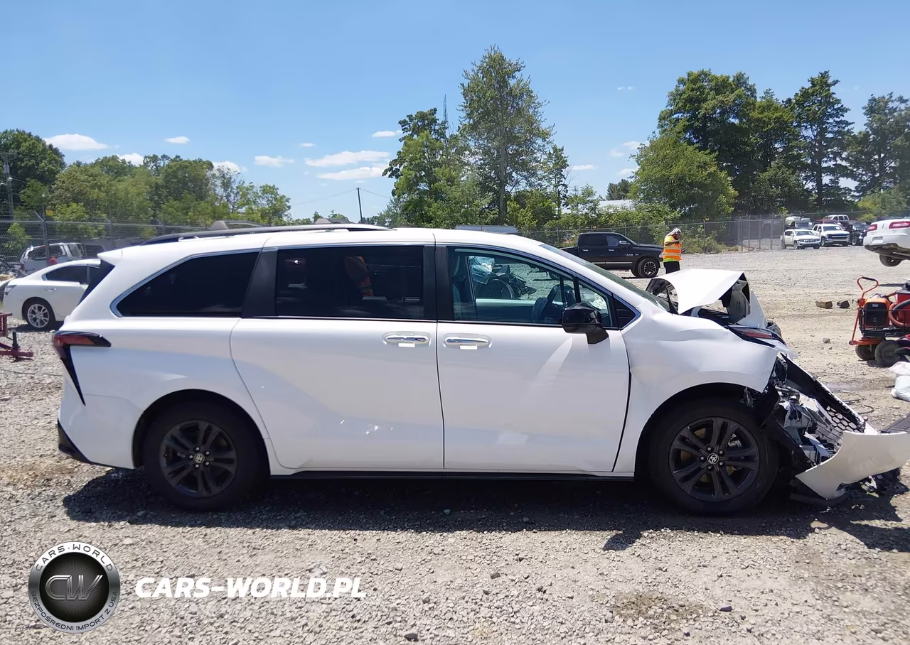 2024 Toyota Sienna Xse VIN:5TDDSKFC8RS151784 - 13