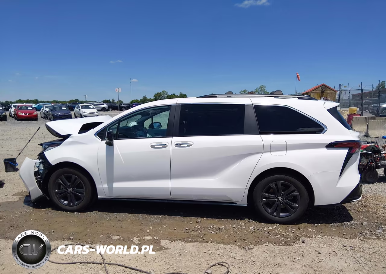 2024 Toyota Sienna Xse VIN:5TDDSKFC8RS151784 - 14