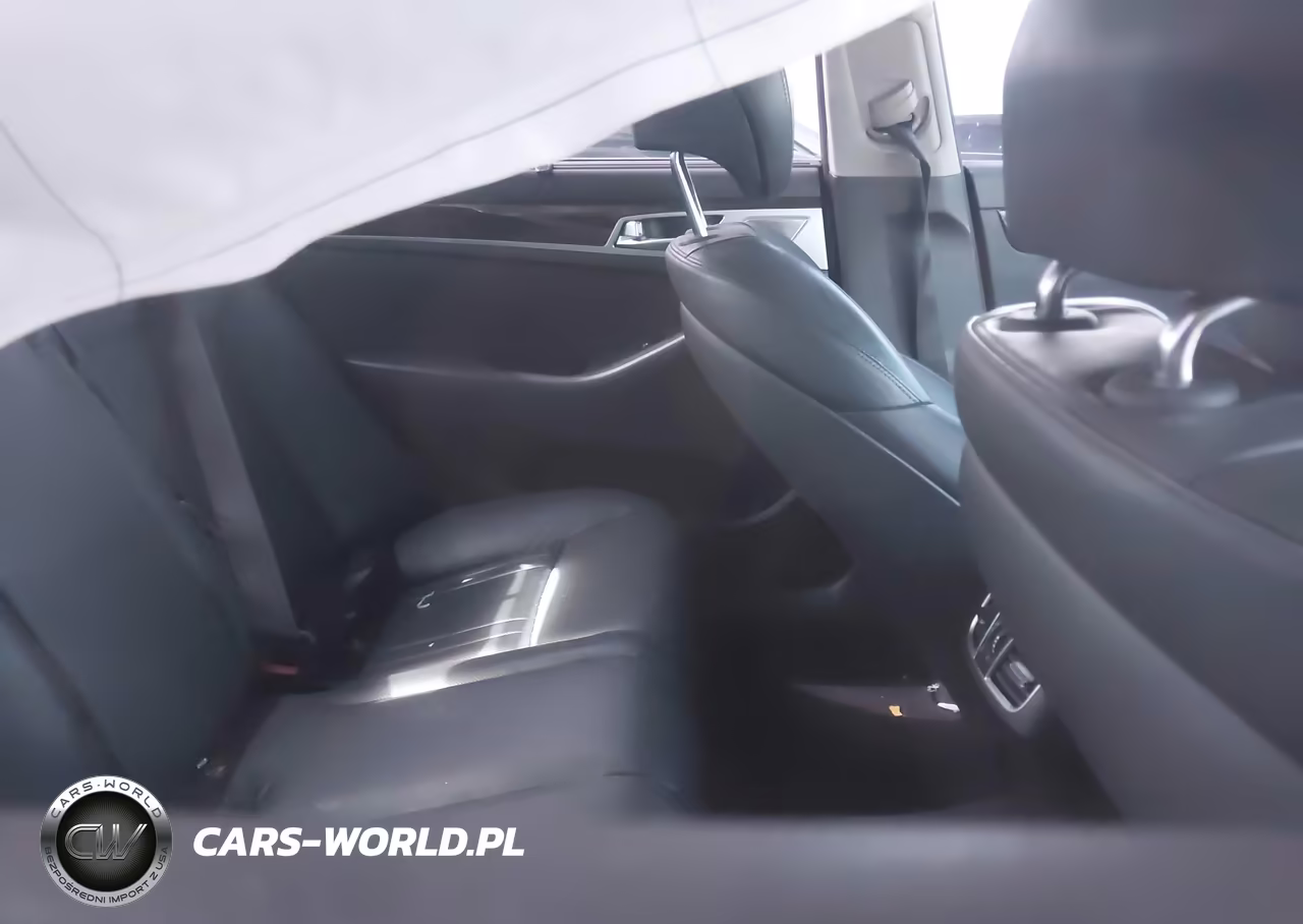 2018 Genesis G80 3.8 VIN:KMHGN4JE9JU253132 - 8
