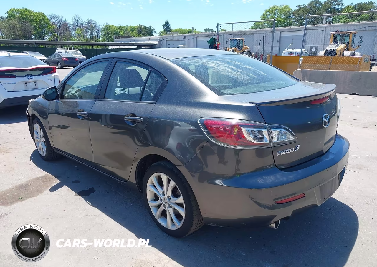 2011 Mazda Mazda3 S Grand Touring VIN:JM1BL1W66B1377091 - 3