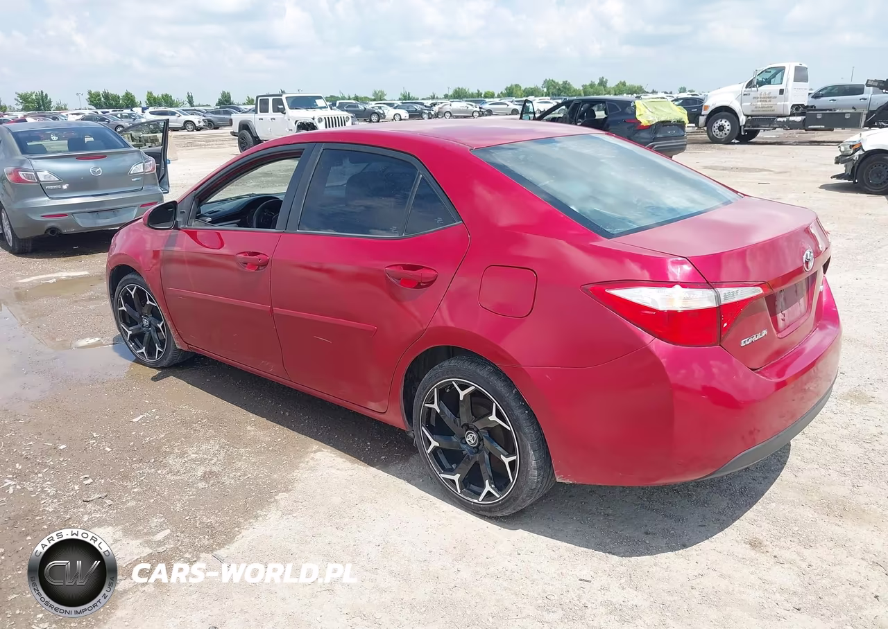2015 Toyota Corolla Le VIN:5YFBURHE4FP354457 - 3
