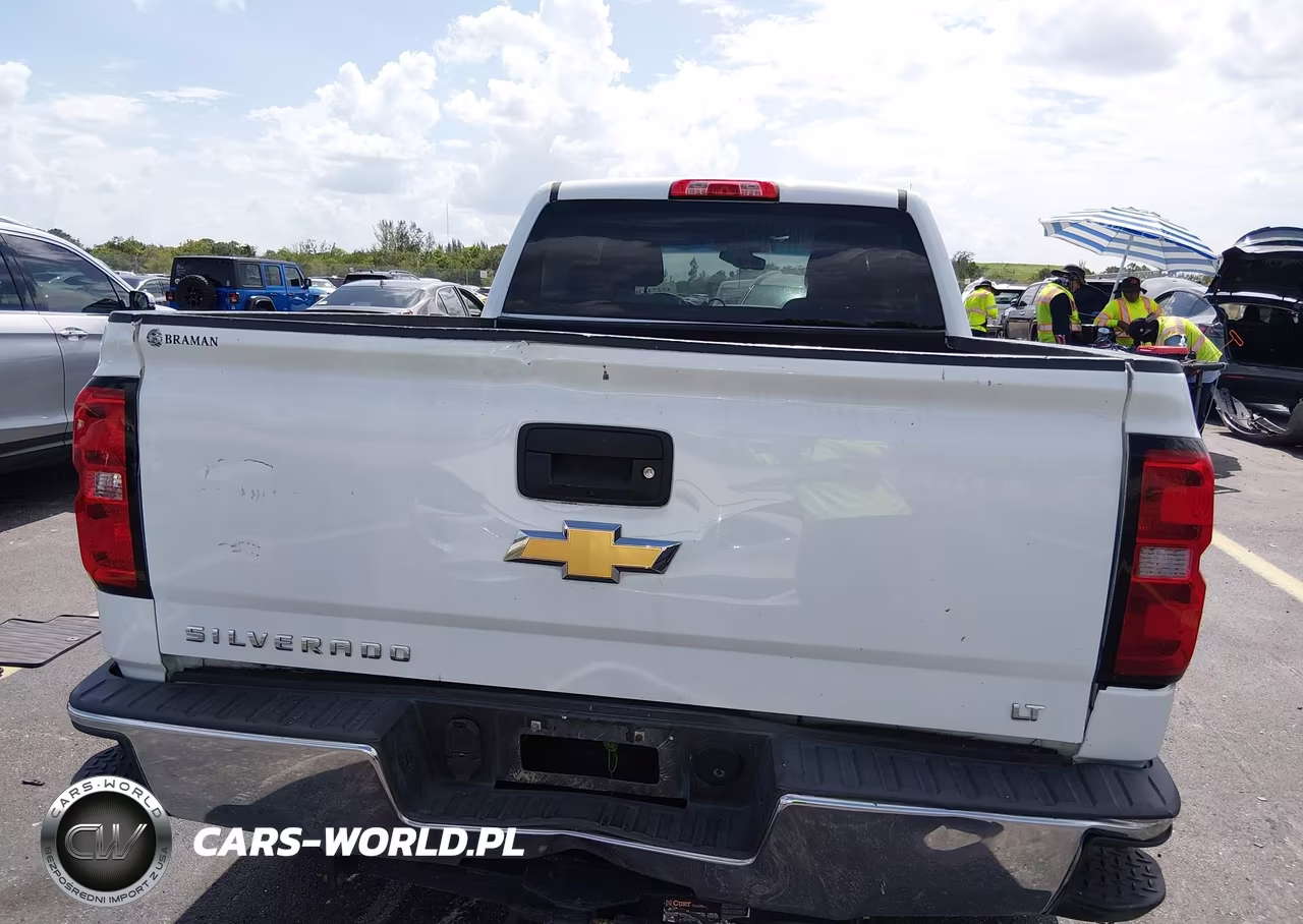 2018 Chevrolet Silverado 1500 1Lt VIN:1GCRCREC3JZ179136 - 16