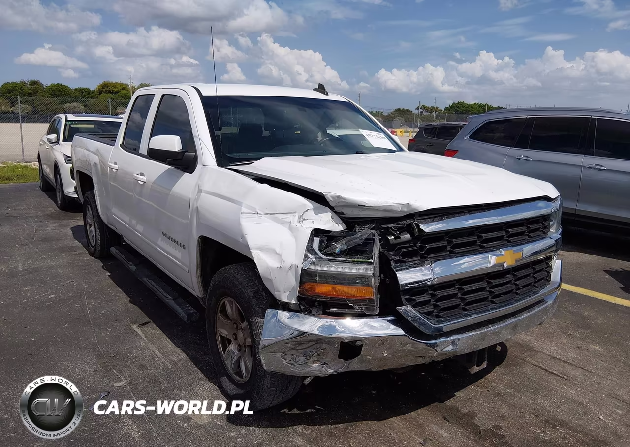 2018 Chevrolet Silverado 1500 1Lt VIN:1GCRCREC3JZ179136 - 6