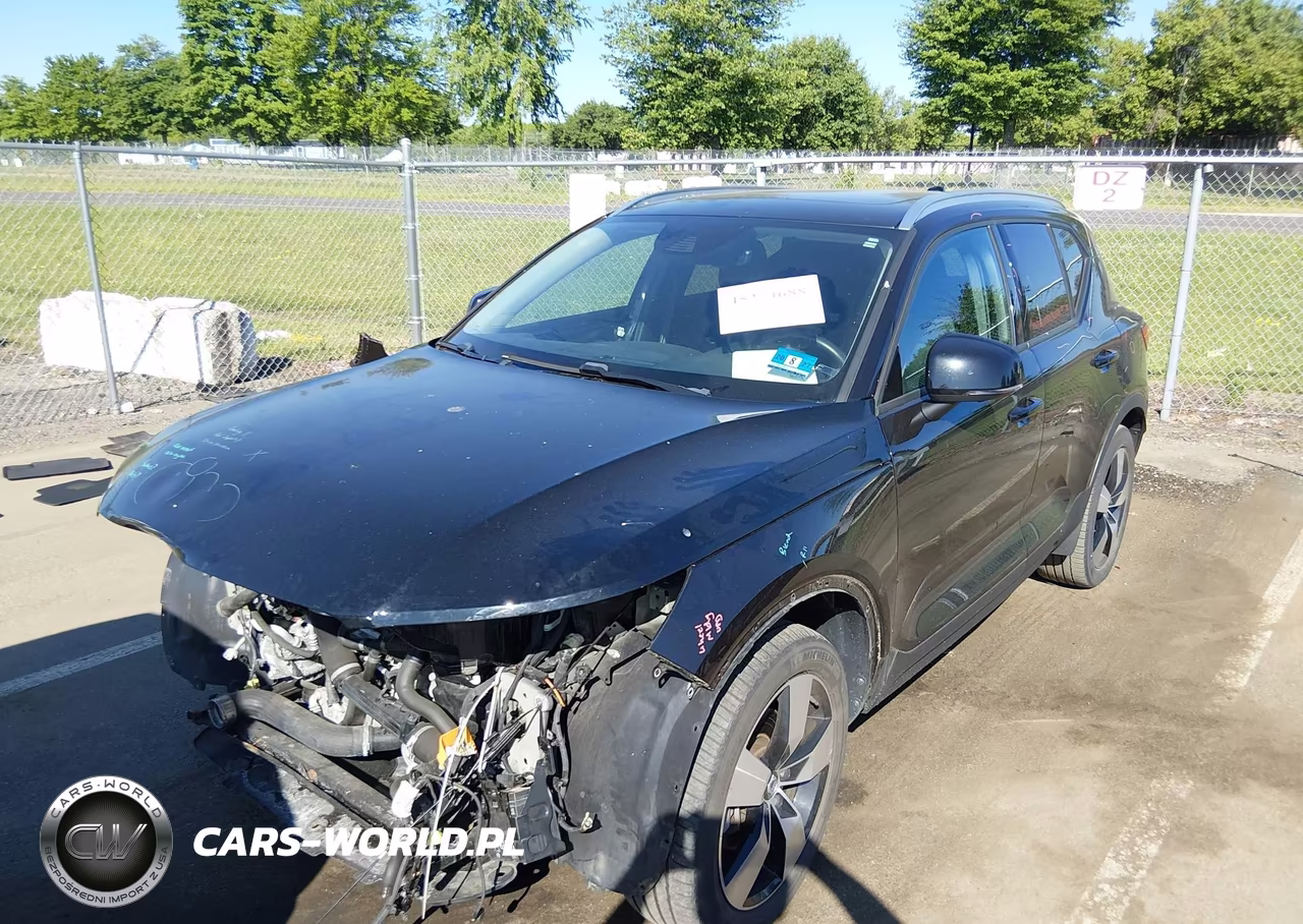 2020 Volvo Xc40 T5 Momentum VIN:YV4162UKXL2256212 - 2