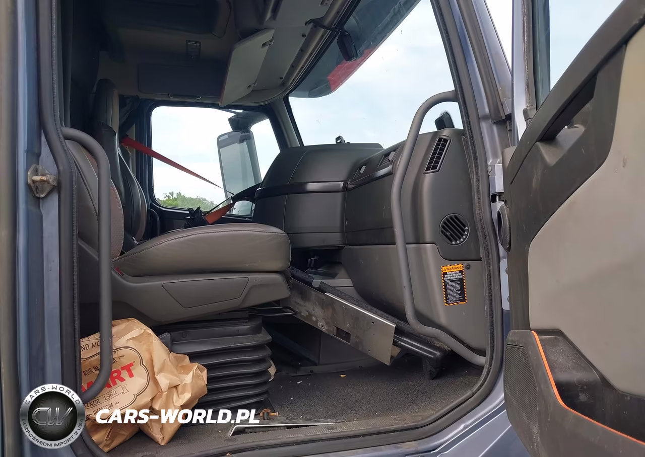 2021 Volvo Vnl VIN:4V4NC9EHXMN600537 - 7