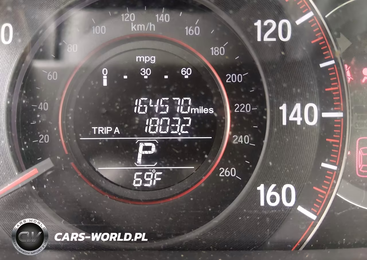 2017 Honda Accord Sport VIN:1HGCR2F5XHA106741 - 16
