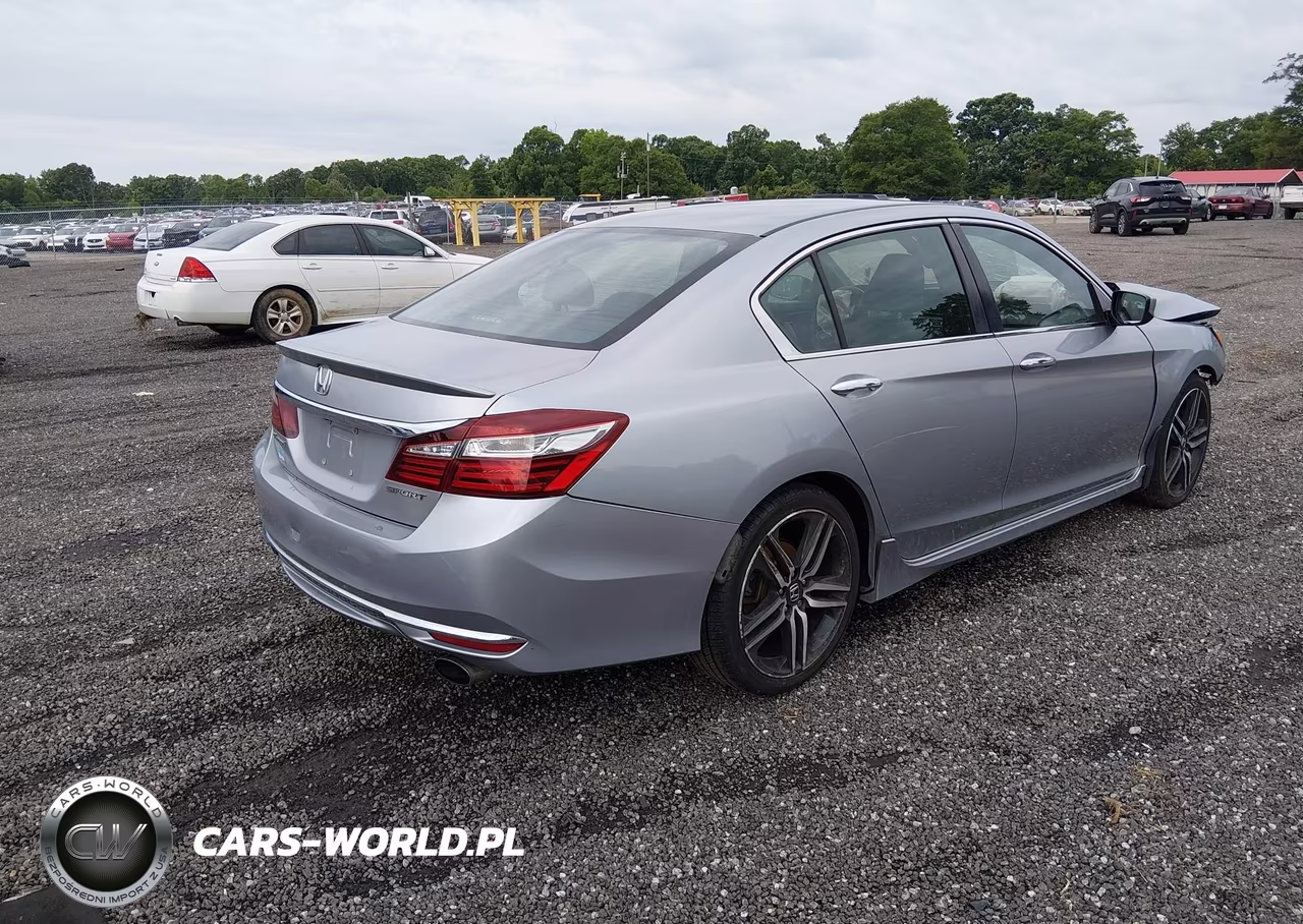 2017 Honda Accord Sport VIN:1HGCR2F5XHA106741 - 4
