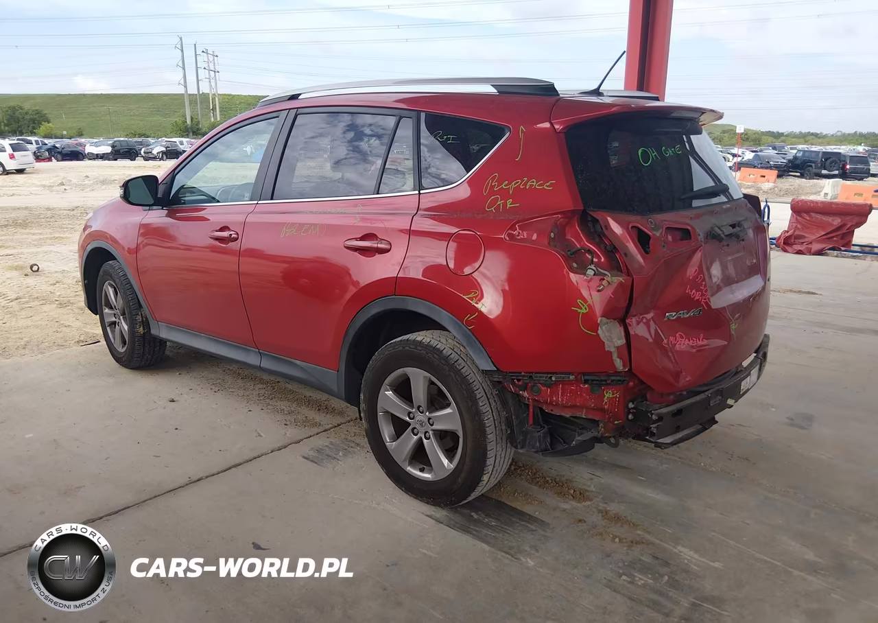 2015 Toyota Rav4 Xle VIN:2T3WFREV9FW160013 - 3
