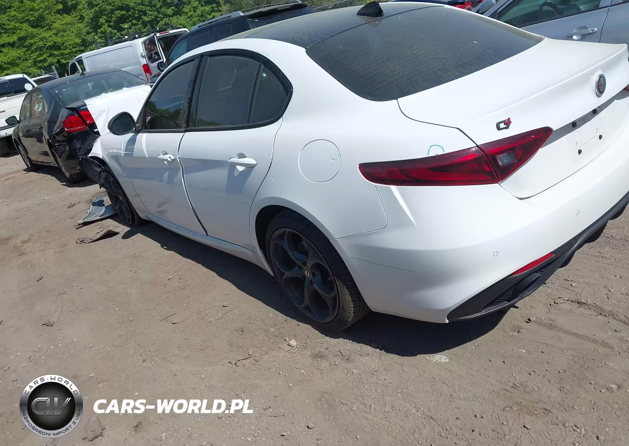 2020 Alfa Romeo Giulia Ti Sport Awd VIN:ZARFANBNXL7636424 - 3