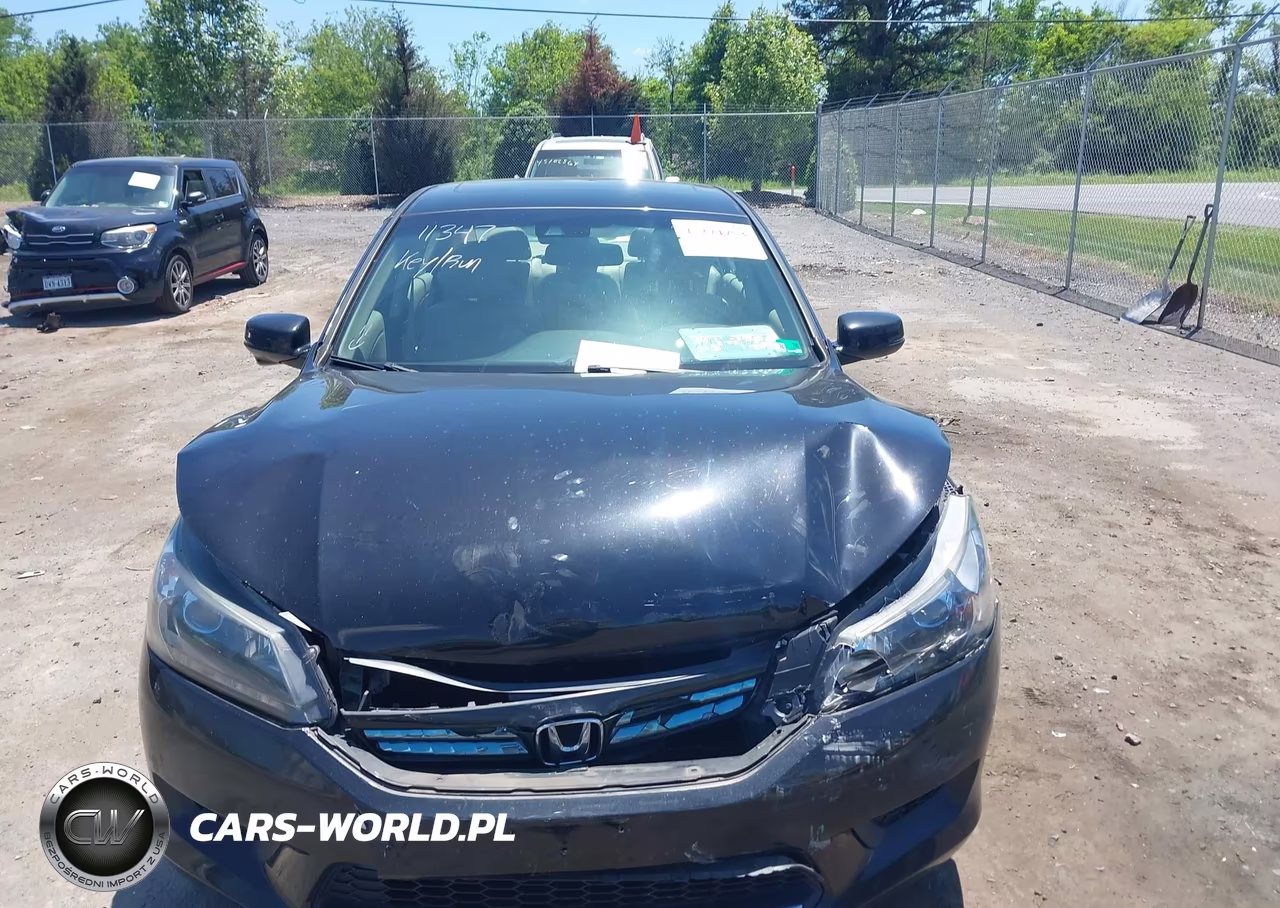 2015 Honda Accord Hybrid Ex-L VIN:1HGCR6F57FA000705 - 12