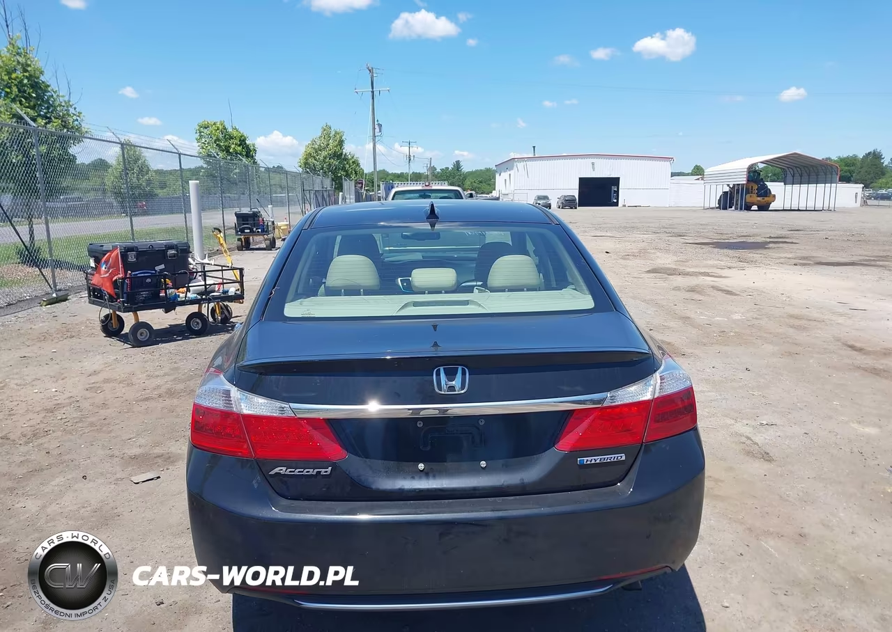 2015 Honda Accord Hybrid Ex-L VIN:1HGCR6F57FA000705 - 16