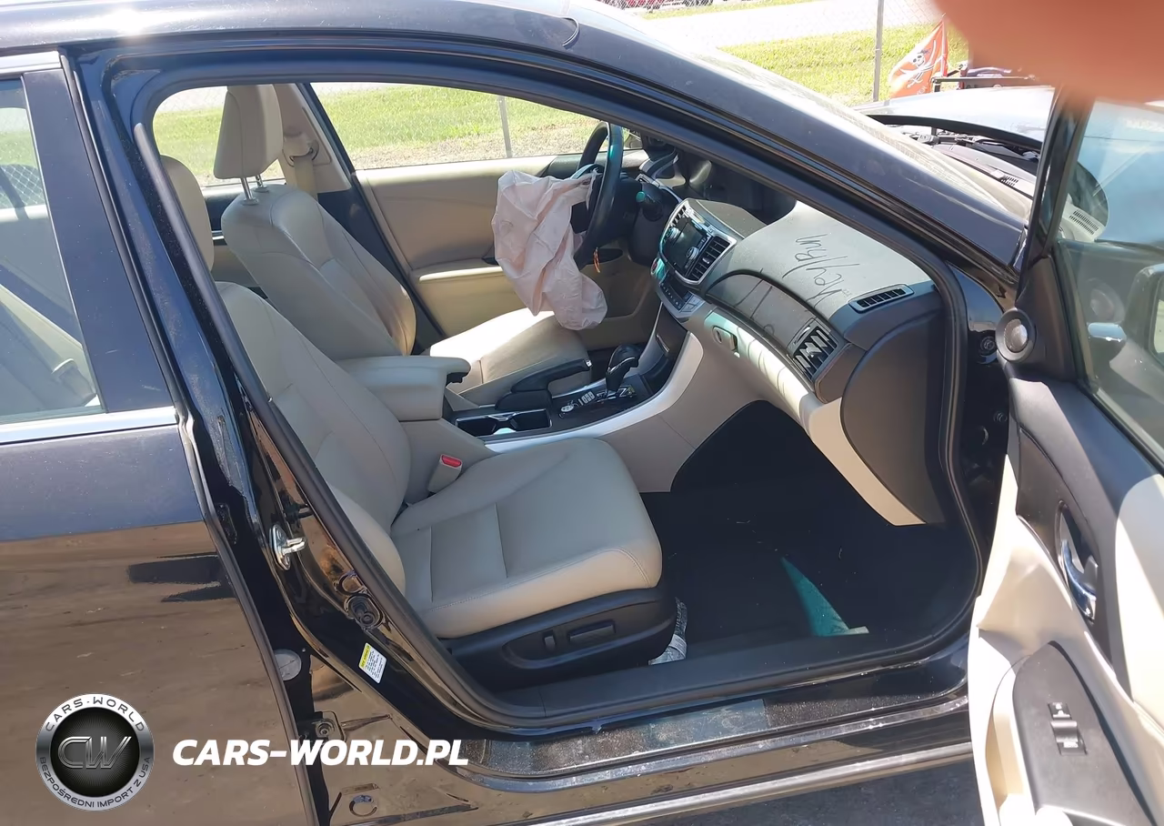 2015 Honda Accord Hybrid Ex-L VIN:1HGCR6F57FA000705 - 5