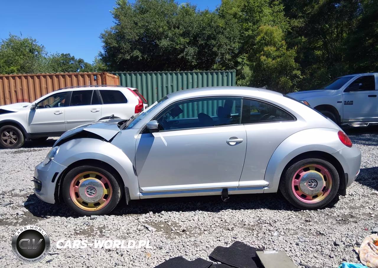 2015 Volkswagen Beetle 1.8T VIN:3VWJ07AT1FM617304 - 15