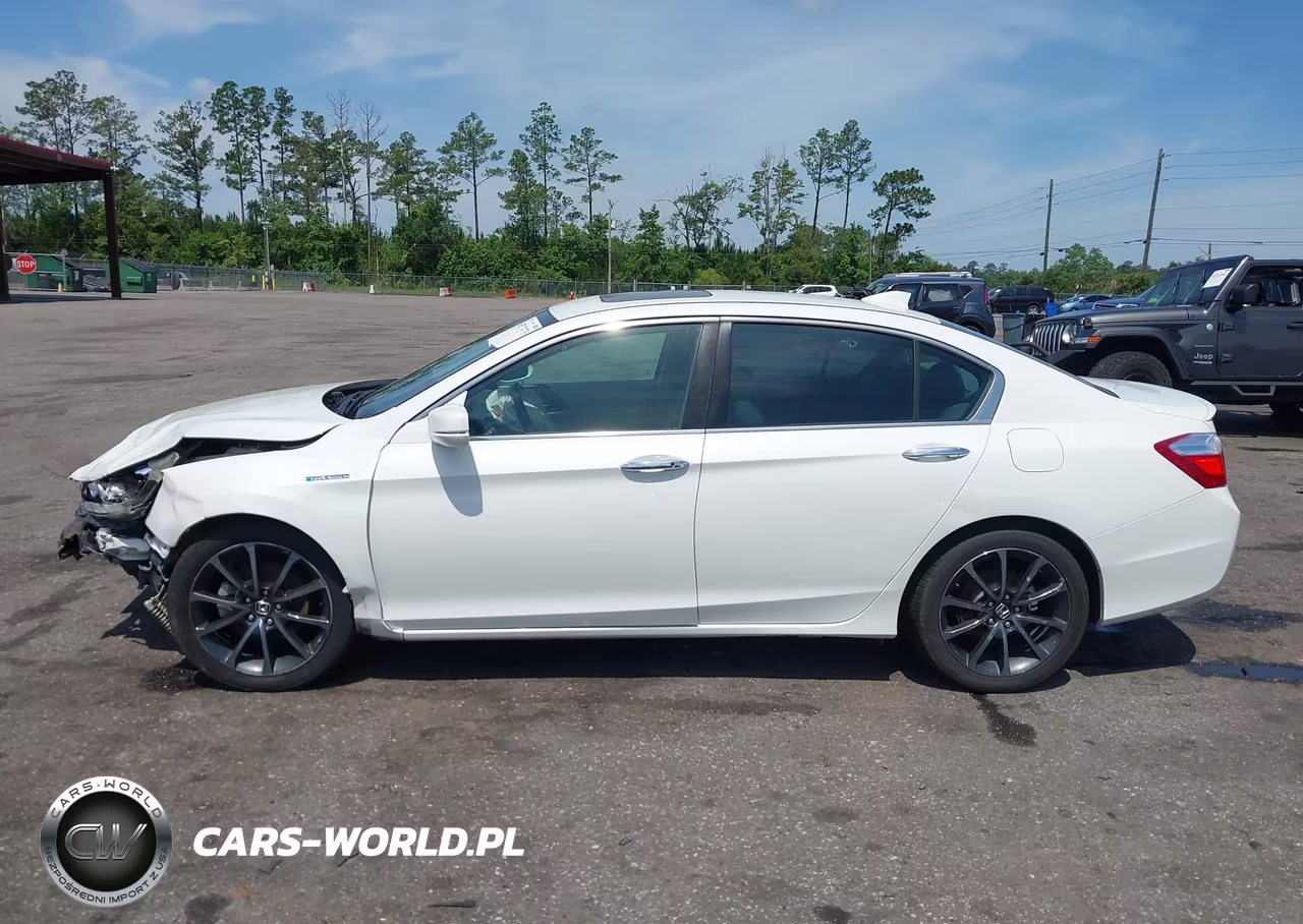 2014 Honda Accord Hybrid Touring VIN:1HGCR6F75EA006390 - 14