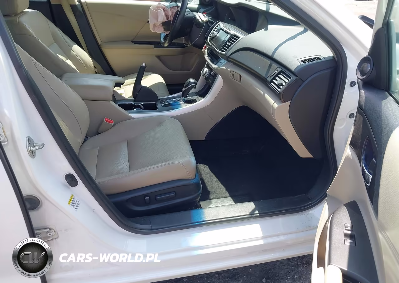 2014 Honda Accord Hybrid Touring VIN:1HGCR6F75EA006390 - 5
