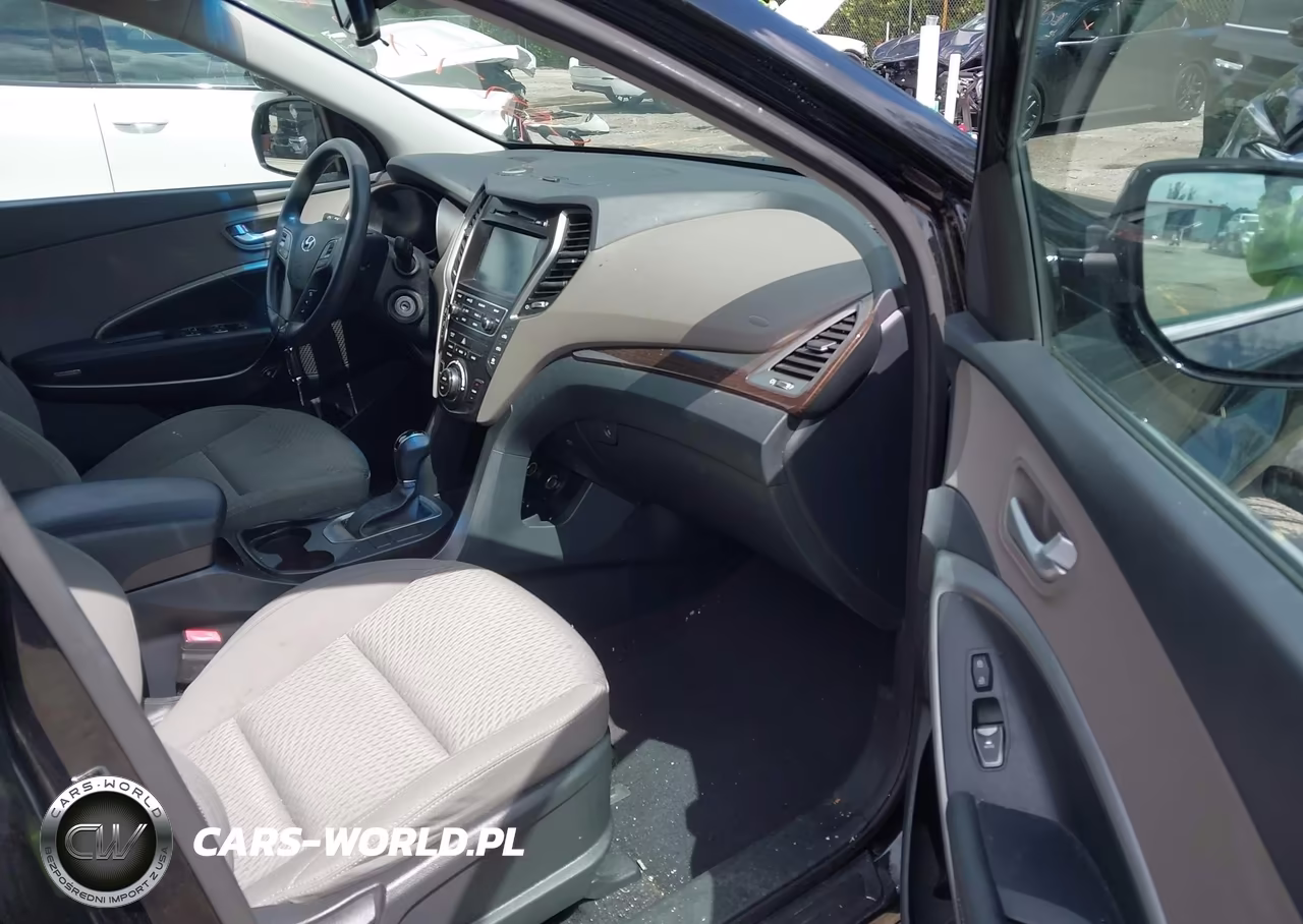 2017 Hyundai Santa Fe Se VIN:KM8SM4HF4HU252850 - 5