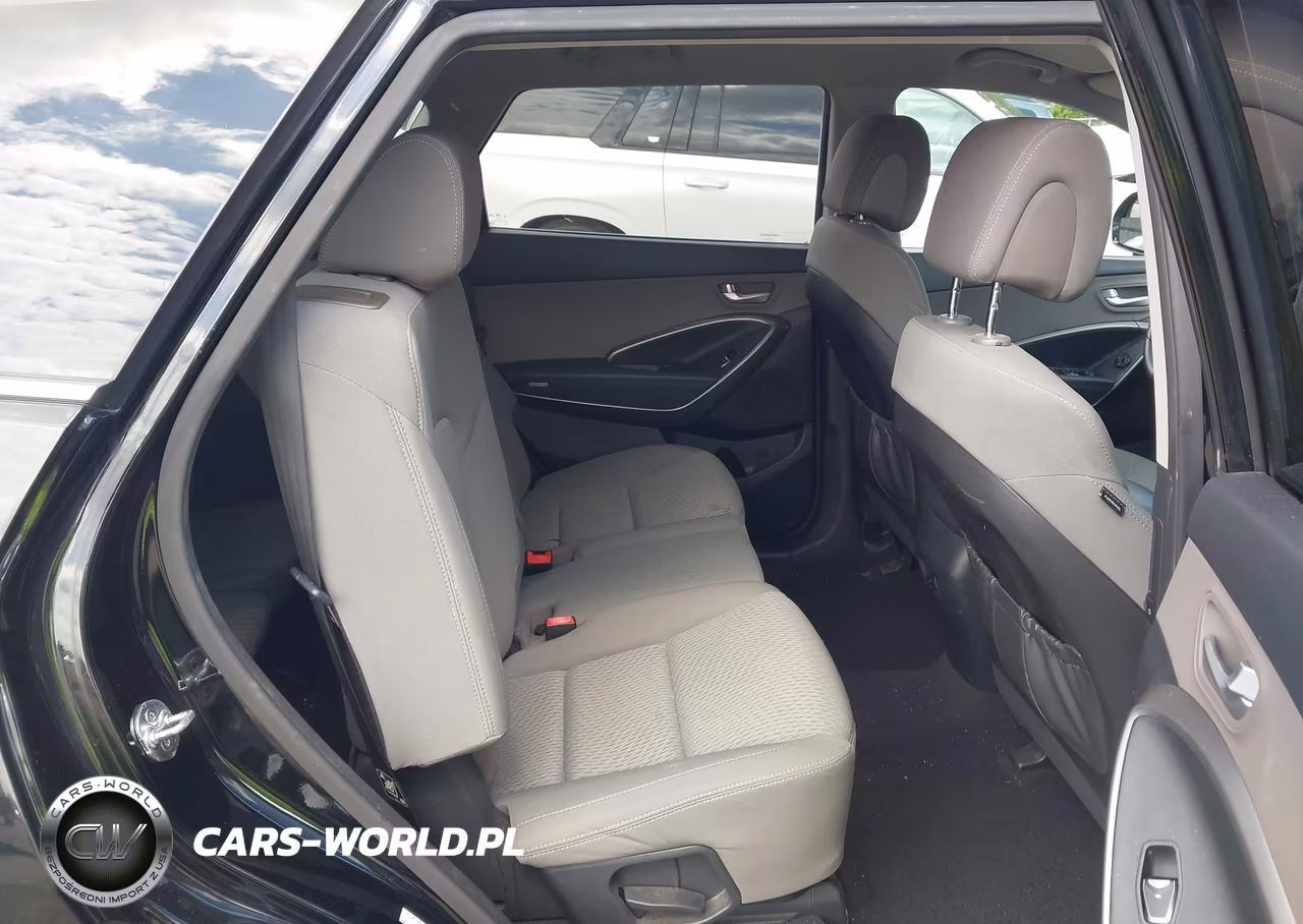 2017 Hyundai Santa Fe Se VIN:KM8SM4HF4HU252850 - 8